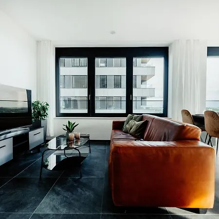 Luxury 1 Bedroom Apt W Spa, Fitness & Swimming Pool - Zenith Towers * Luxembourg