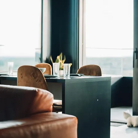 Luxury 1 Bedroom Apt W Spa, Fitness & Swimming Pool - Zenith Towers Apartment *