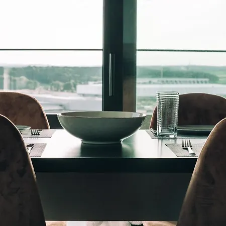 Luxury 1 Bedroom Apt W Spa, Fitness & Swimming Pool - Zenith Towers Luxembourg